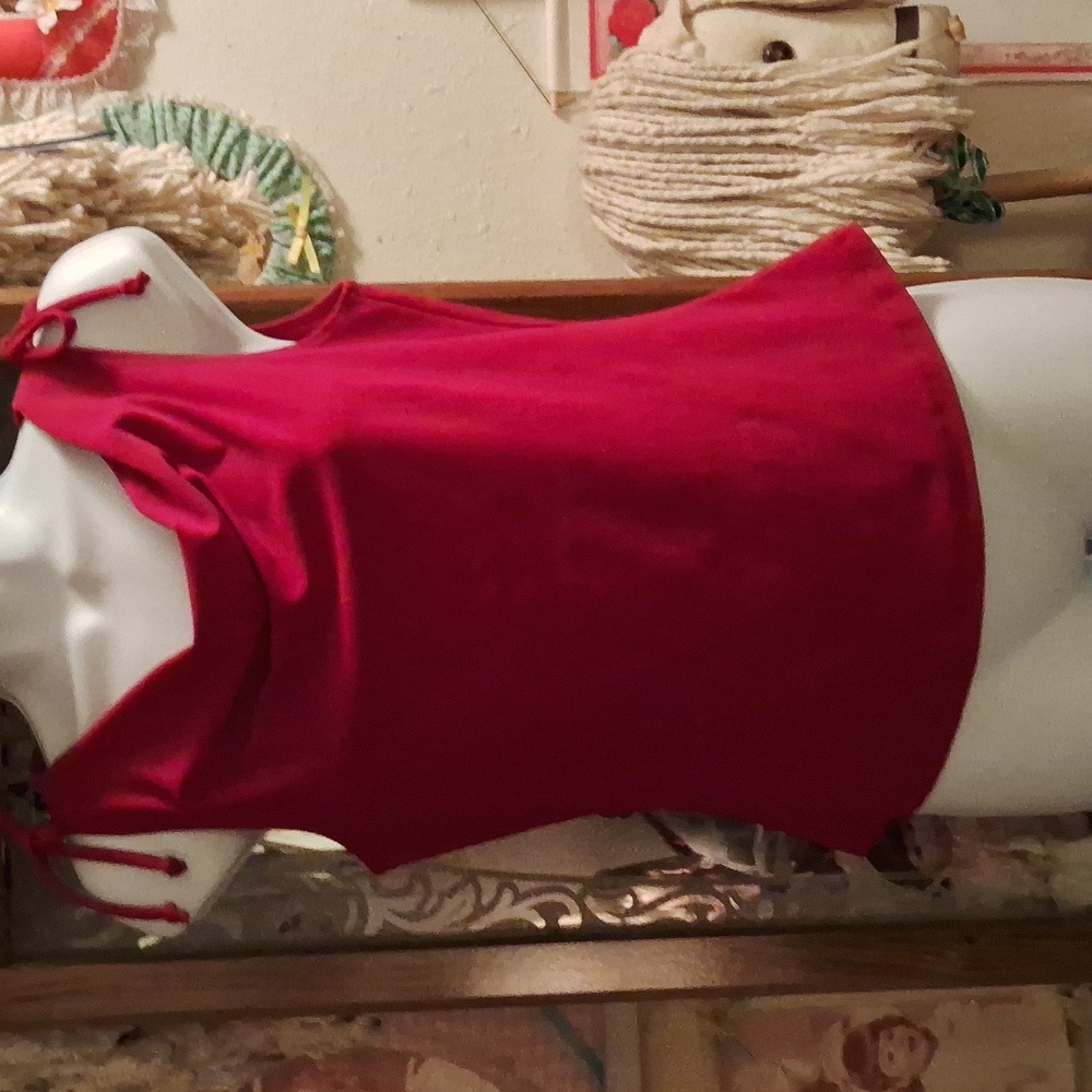 Like NEW,Deep Burgundy-Red,Stretchy,with Big,Cowl Neck & Shoulder Tie Detail❤️